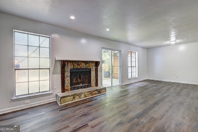 Building Photo - 834 Heritage Oaks Dr