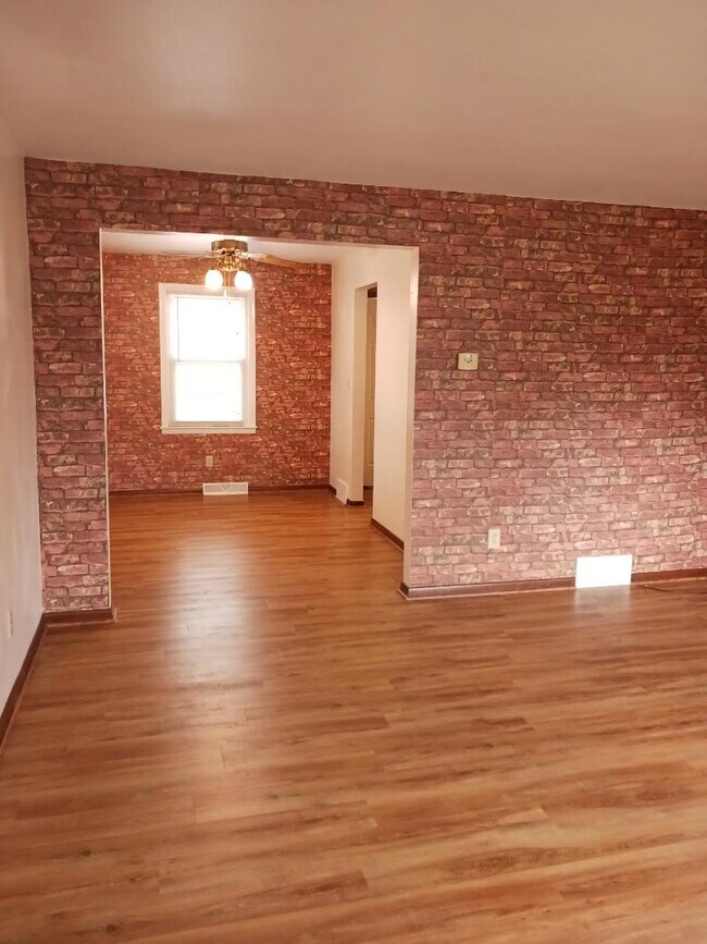 Foto del edificio - 212 Roberts St SE