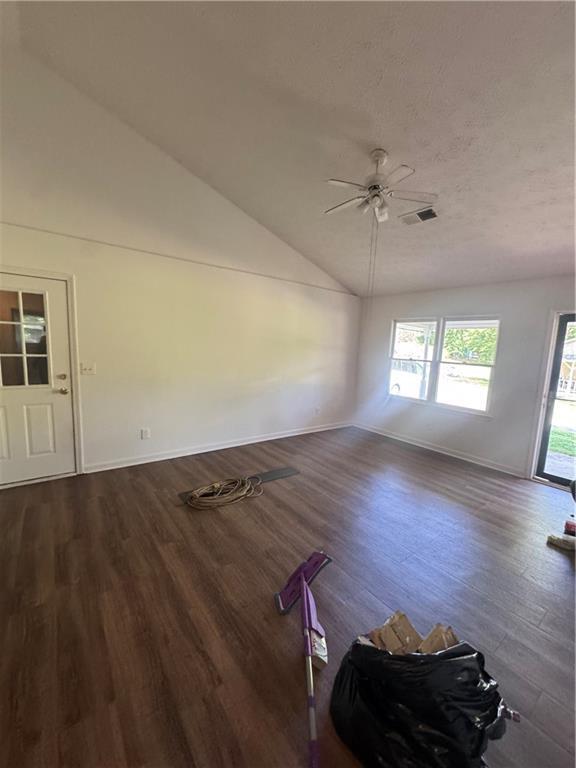 Foto principal - 2312 Gravel Springs Rd