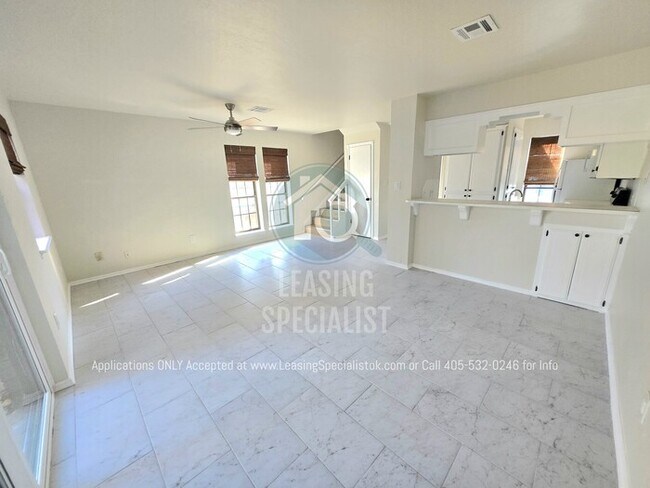 Foto del edificio - West Norman 2 Bed 1.5 Bath Fully Remodeled...