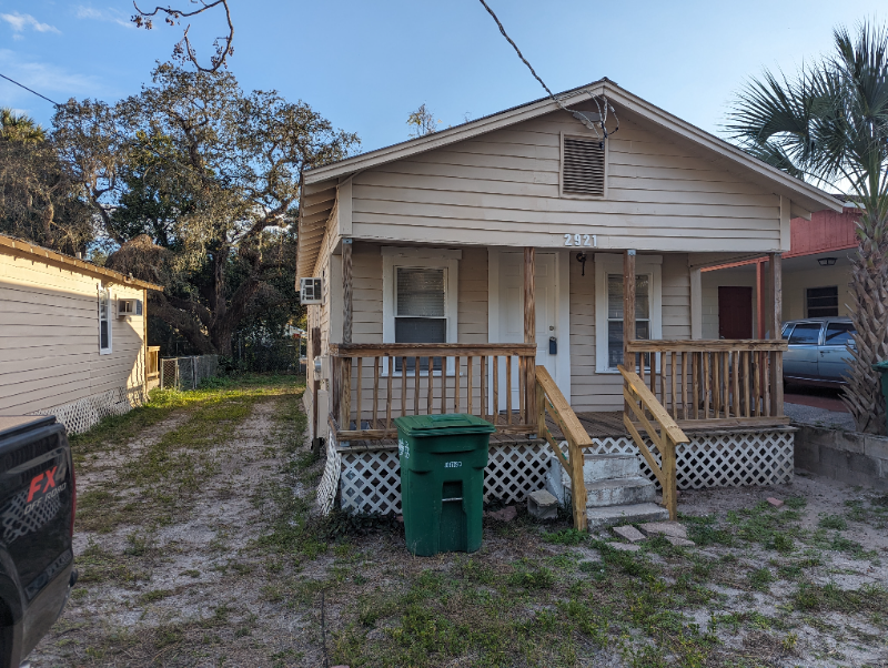 Primary Photo - 2921 E 17th Ave