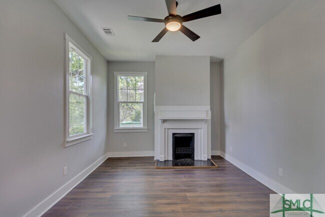 Building Photo - 1113 E 31st St