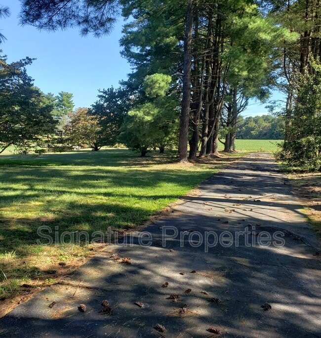 Foto del edificio - 7285 Beulah Church Rd