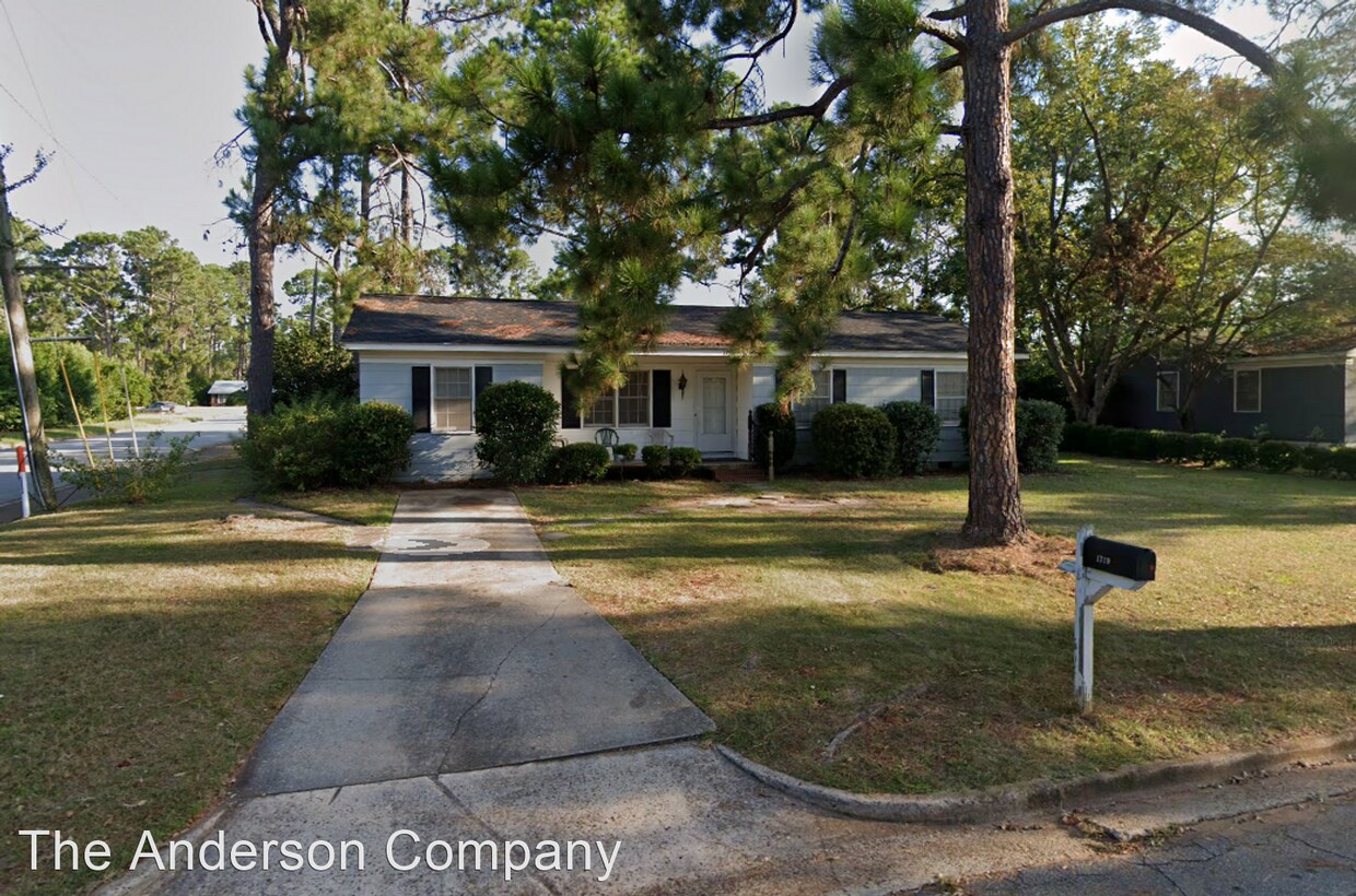 Primary Photo - 3 br, 1 bath House - 1719 Samford Drive