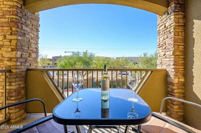 Foto del edificio - 5450 E Deer Valley Dr