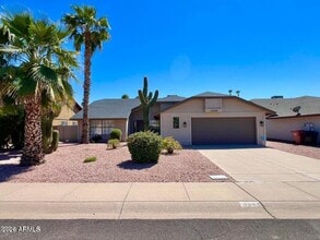 Building Photo - 10889 E Kalil Dr