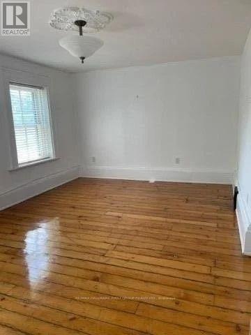 Photo du bâtiment - 378 King St W