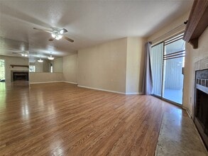 Building Photo - 9797 Leawood Blvd