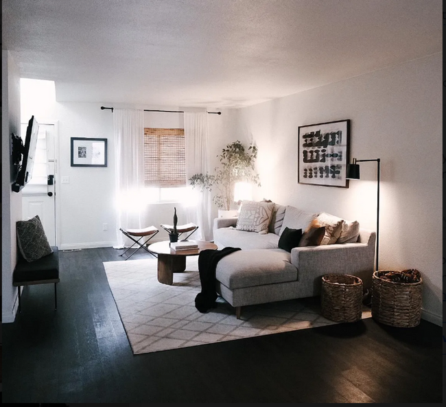 Building Photo - 3Bed/2.5Bath + 1/2 OFF 1st Months Rent!!! ...