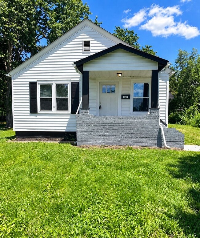 Building Photo - 329 Adele Ave