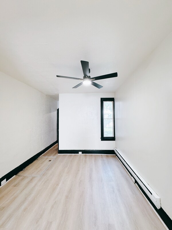 Foto del edificio - 663-667 W Mason Ave
