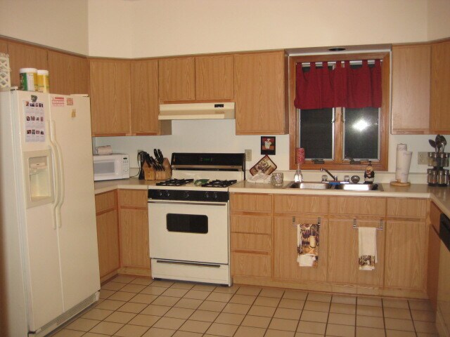Building Photo - 1066 Monroe Ave
