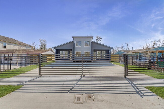 Foto del edificio - 5034 Pershing St