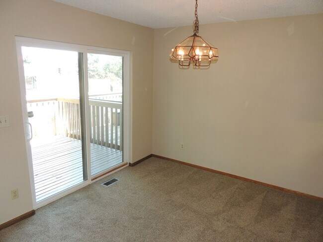 Building Photo - 815 S Joplin Cir