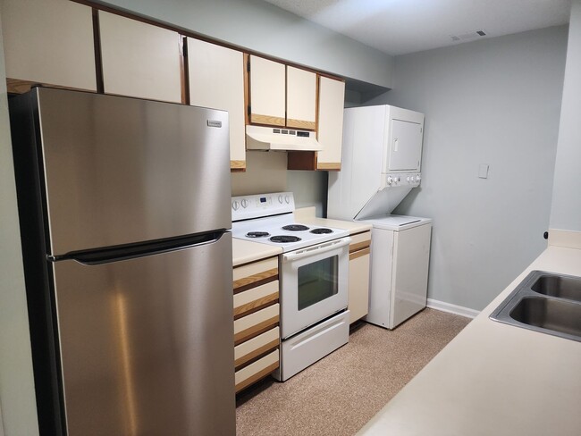 Building Photo - 2bd/2ba Townhome in Georgetown with walk i...