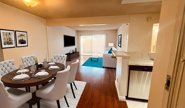 Virtually Staged - 15425 Sherman Way