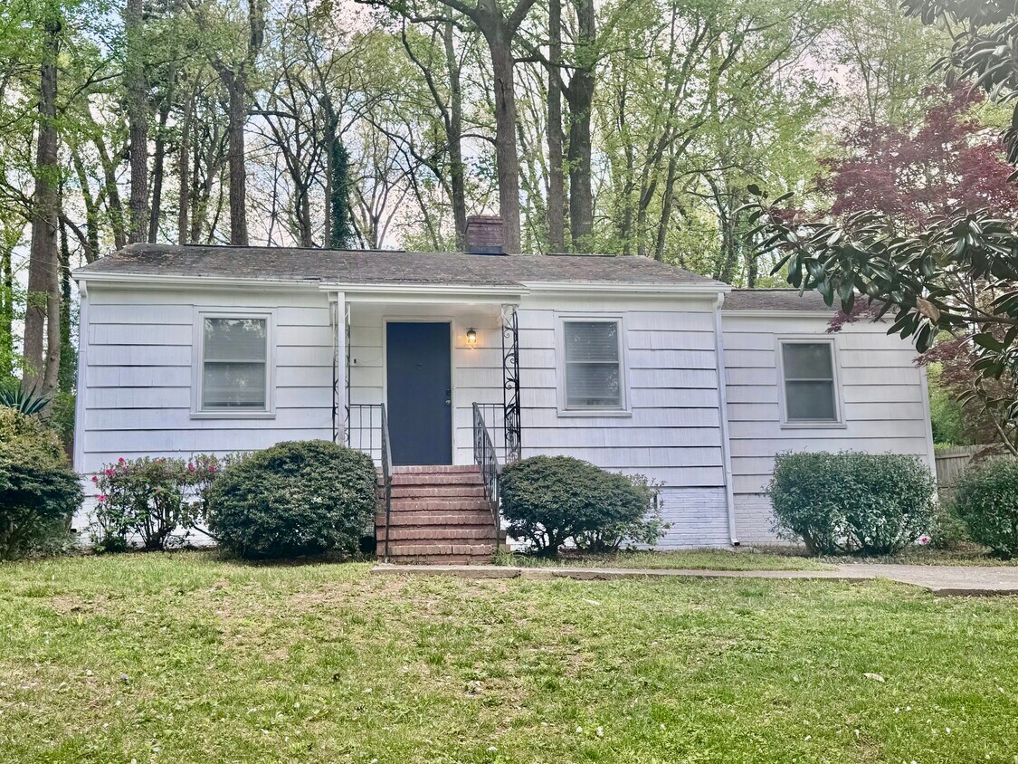 Foto principal - 2005 Clairmont Terrace NE