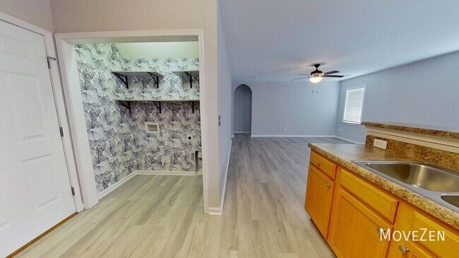 Building Photo - 1347 Parkland Way