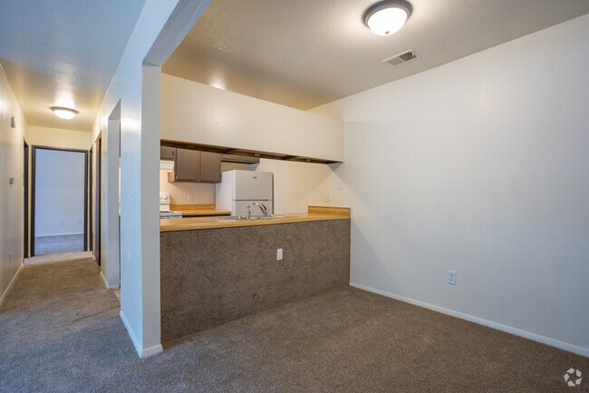 Interior Photo - Leonard East Apartments