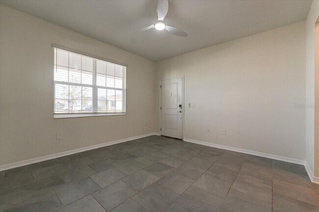 Foto del edificio - 680 Grove St