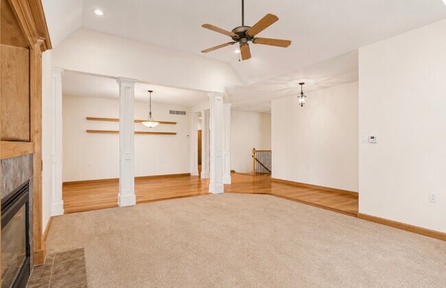 Foto del edificio - 10524 W 49th Pl