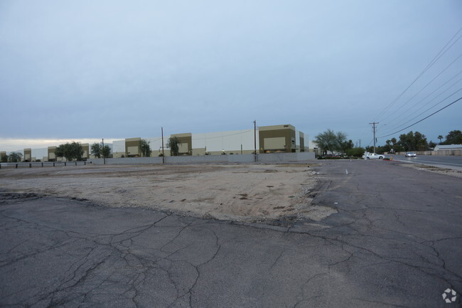Building Photo - Rosewood-Phoenix