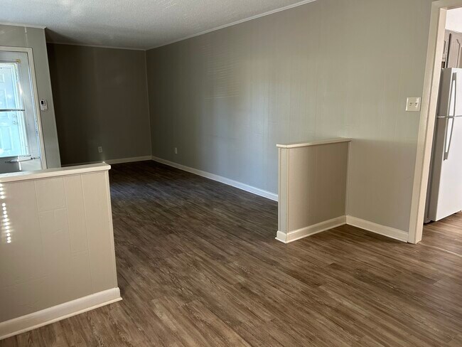 Foto del edificio - 6924 E Emory Rd