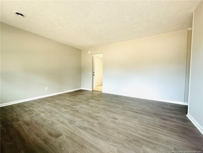 Building Photo - 4730 Rosehill Rd