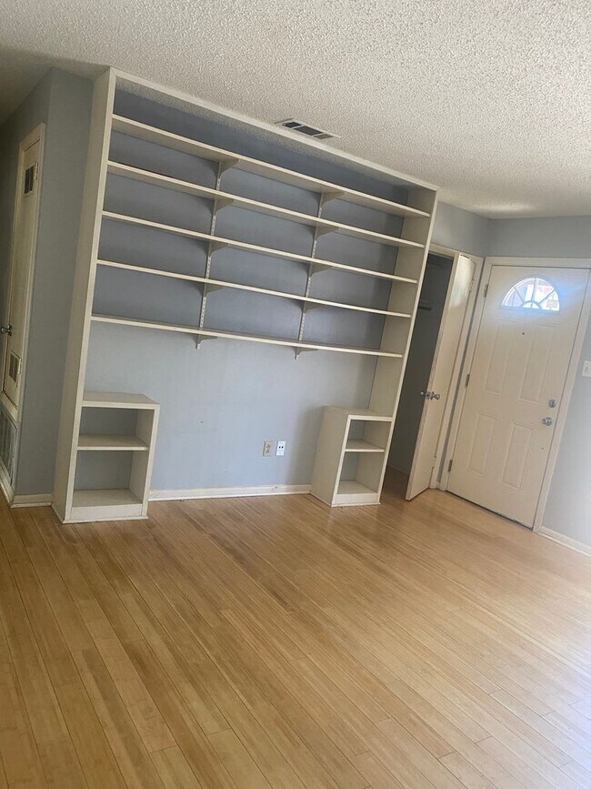Foto del edificio - 9324 Northedge Rd