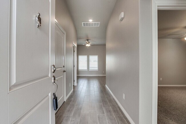 Foto del edificio - Modern New Construction in gated Delmar La...