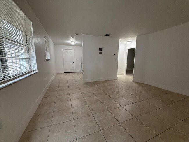 Foto del edificio - 1745 NW 47th Terrace