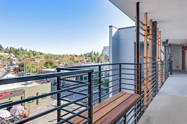 Interior Photo - Pax Futura