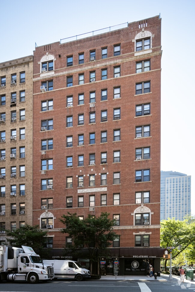 Building Photo - 1425 Lexington Ave