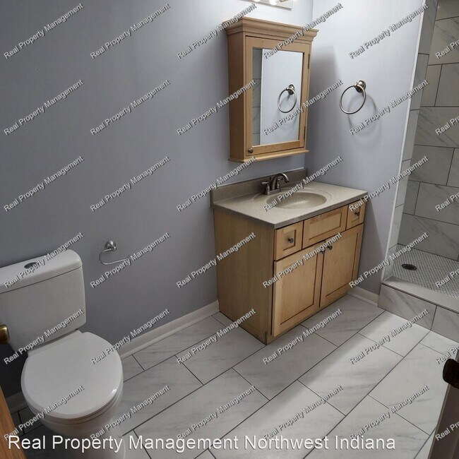 Foto del edificio - 2 br, 1 bath House - 8316 Columbia Ave LL
