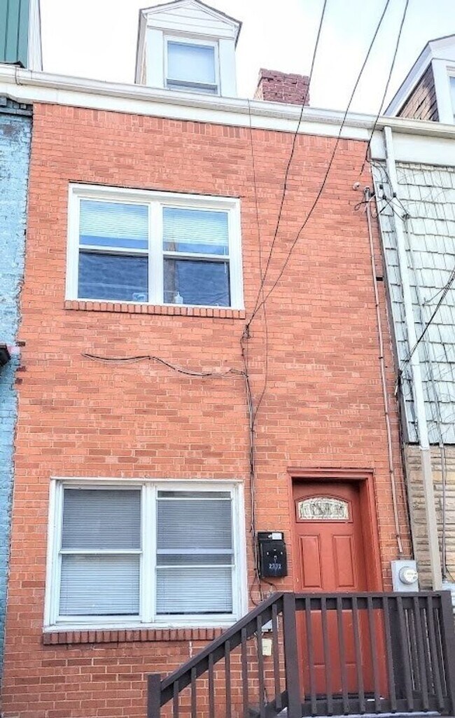 Foto del edificio - Central Location, Private Deck, In Unit W/...