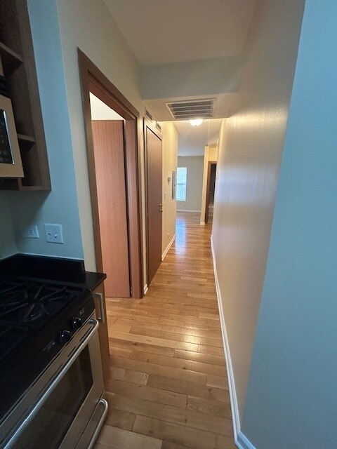 Foto del edificio - 3103 W Lawrence Ave