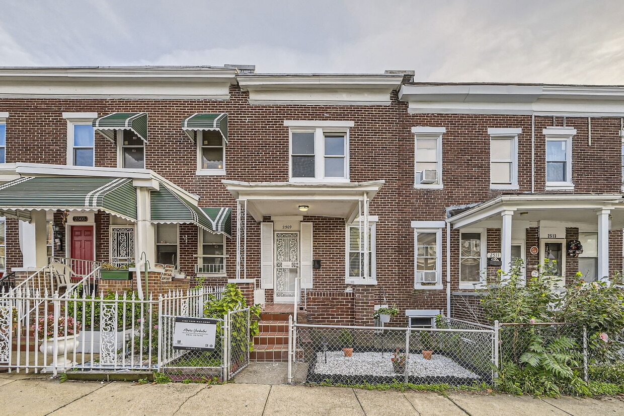 Primary Photo - 2509 Lauretta Ave
