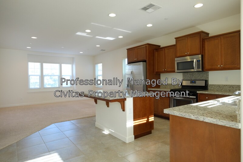 Primary Photo - 719 N 11th St