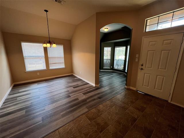 Foto del edificio - 506 Hackberry Dr