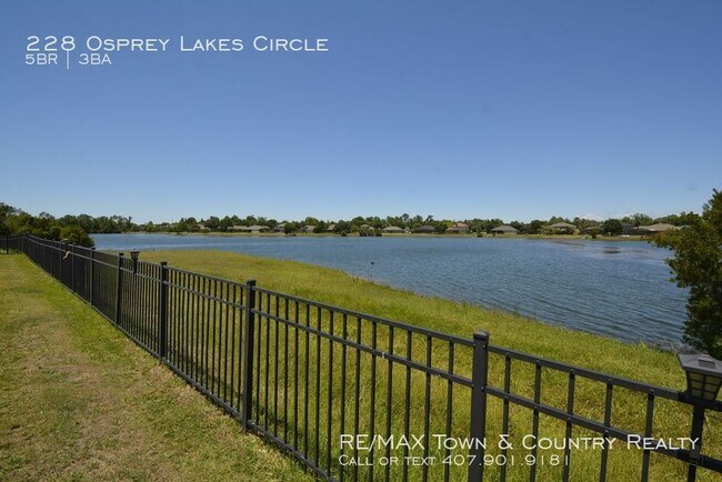 Building Photo - Osprey Lake Water Front Estate