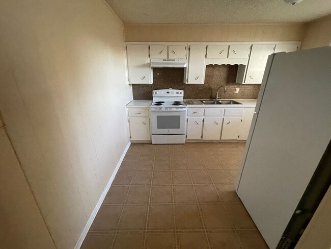 Foto del edificio - 425 W Avenue C