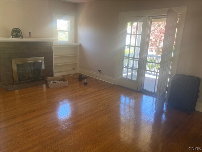 Building Photo - 414 Kensington Rd