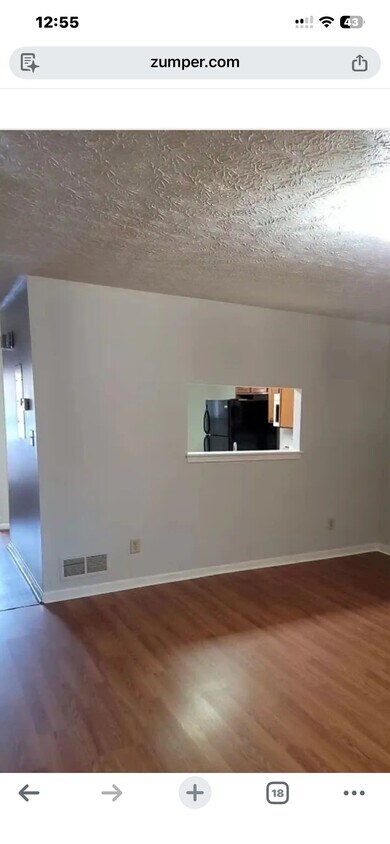 Foto del edificio - 5675 Waterford Ct