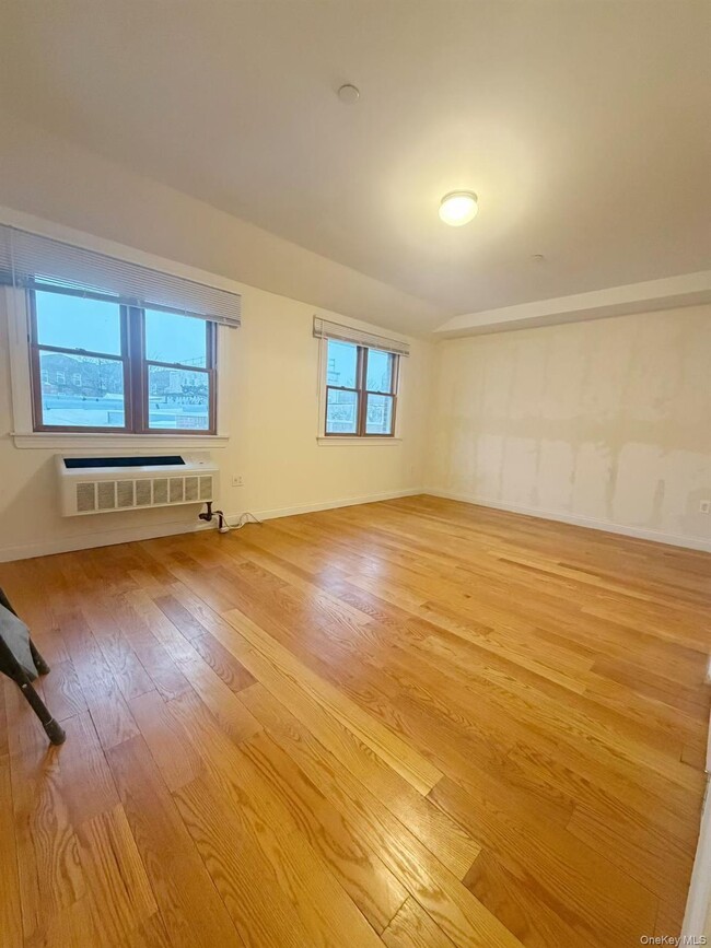 Building Photo - 64-14 Perry Ave