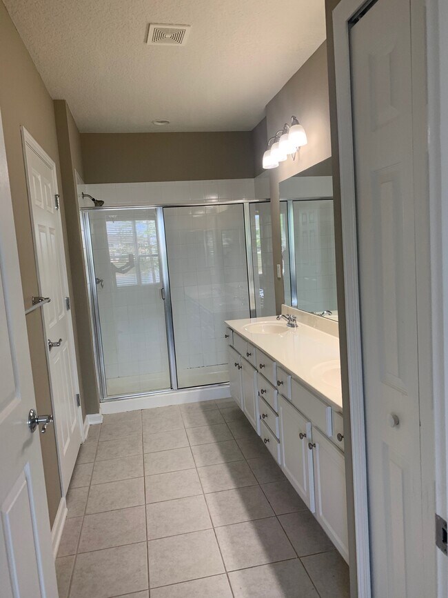 Building Photo - 6512 White Blossom Cir