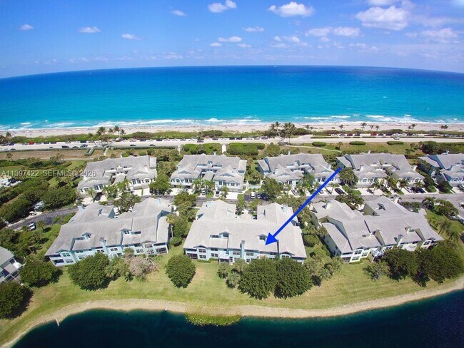 Foto del edificio - 905 Mainsail Cir