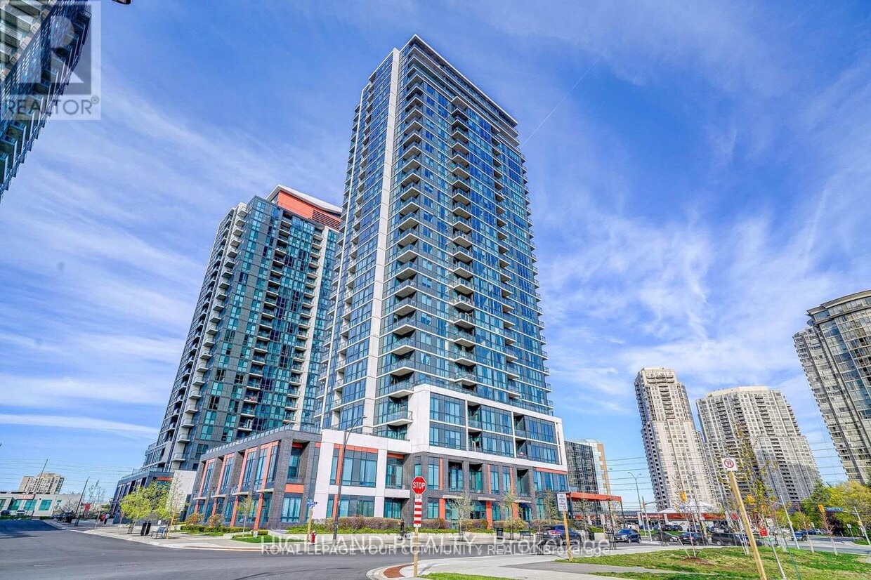 Primary Photo - 75 Eglinton Ave W