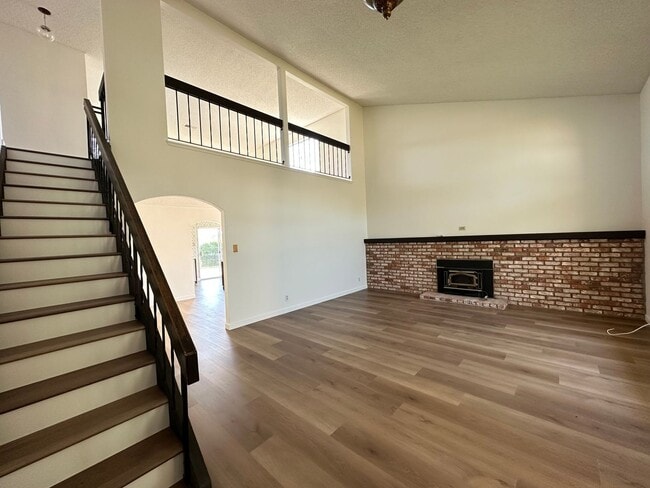 Building Photo - Benicia House in a Desired Location
