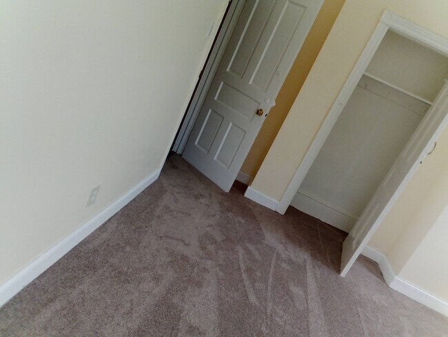 Dormitorio - 1126-2 W Rockland St