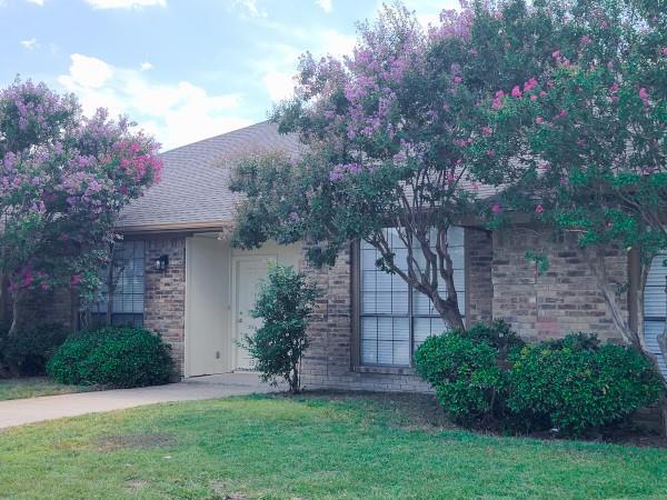 Primary Photo - 13321 Fall Manor Dr